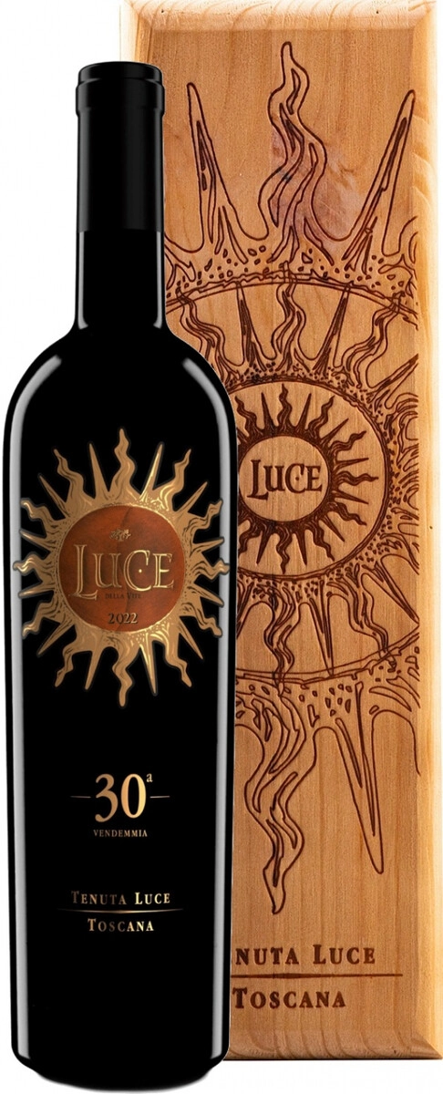 Вино "Luce"